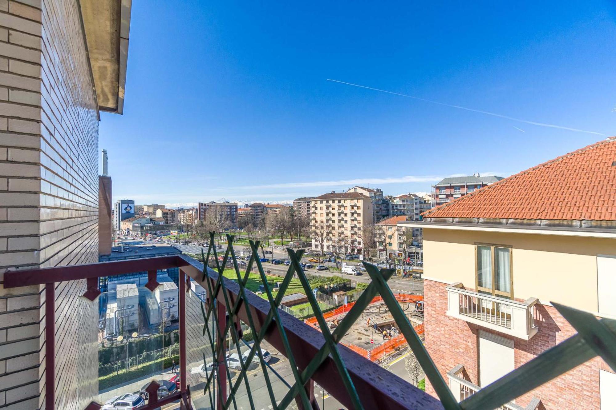 Palazzo Di Giustizia Bright Apartment تورينو المظهر الخارجي الصورة