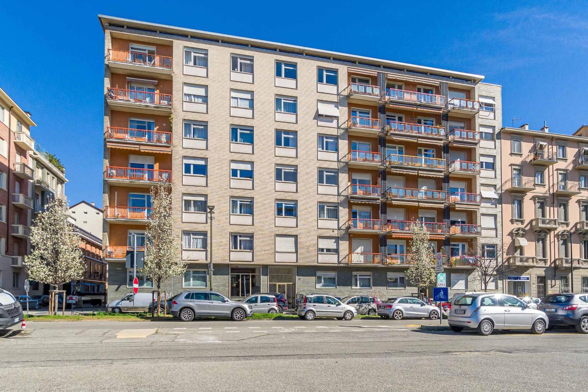 Palazzo Di Giustizia Bright Apartment تورينو المظهر الخارجي الصورة
